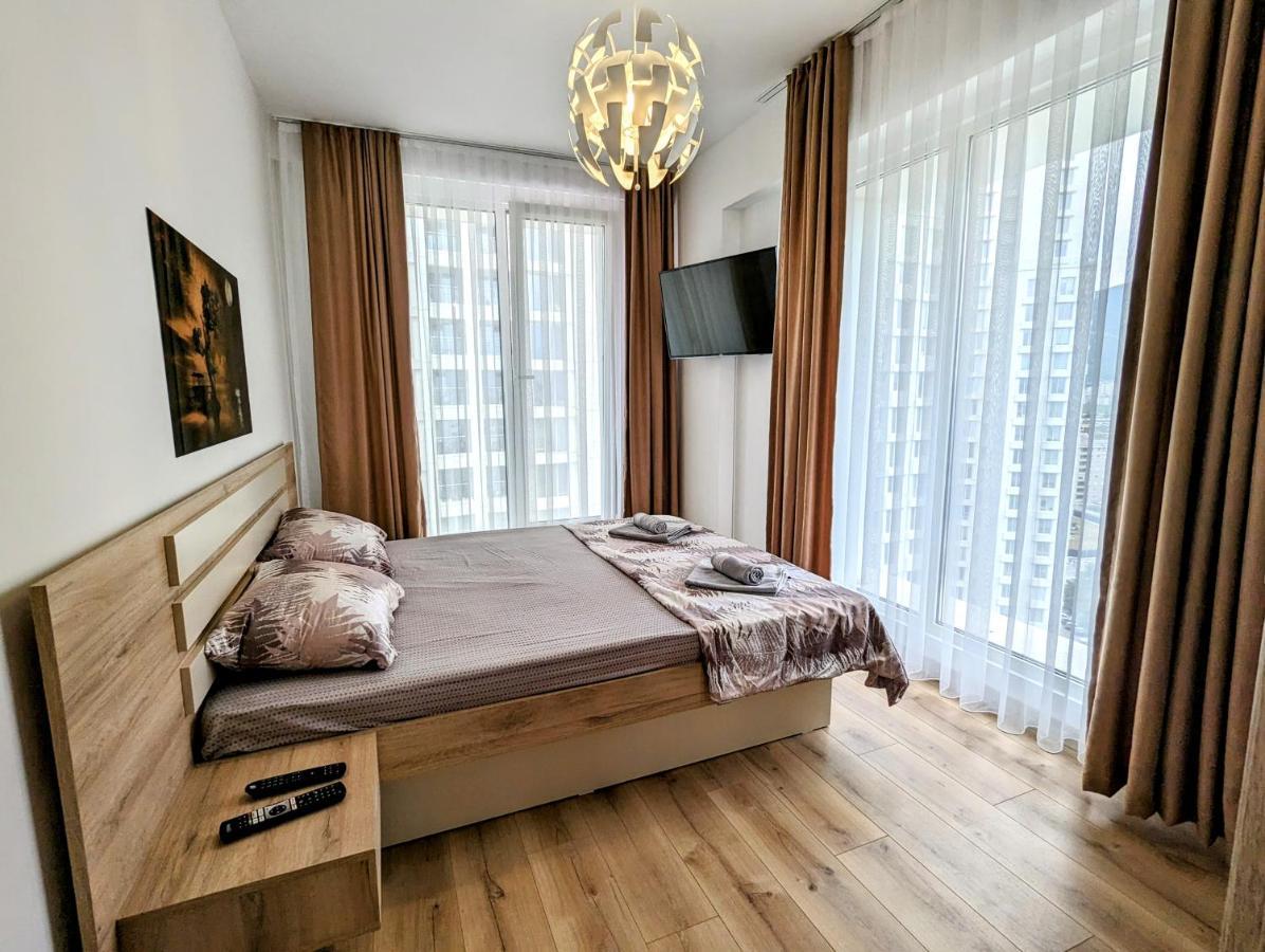 16Th Floor Sky View Condo With Pool And Fitness Skopje Exterior photo